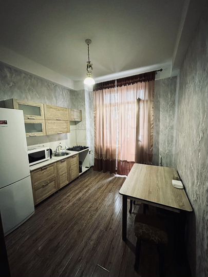 2-к. квартира, 80 м², 2/7 эт.
