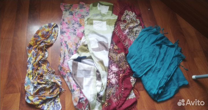 Женские шарфы и платки