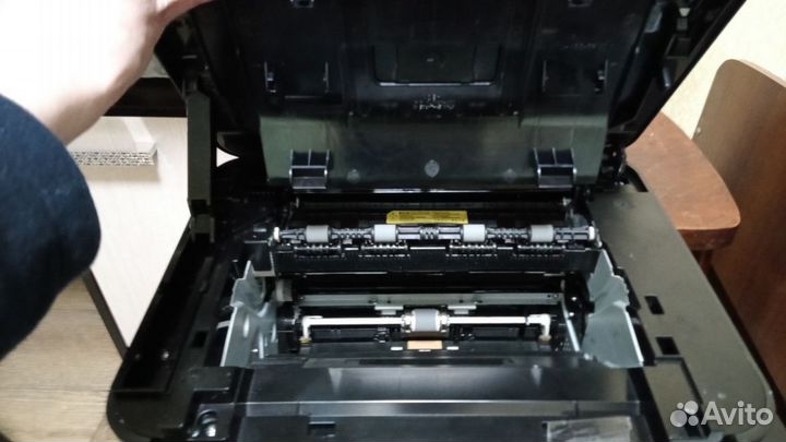 Продам мфу на запчасти