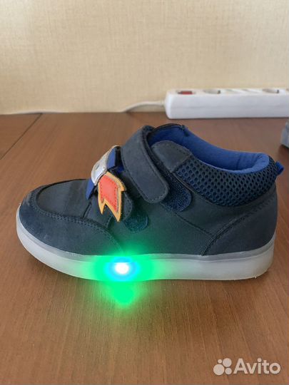 Кроссовки детские