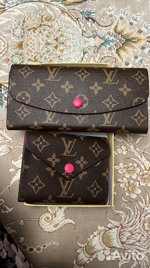 Кошельки и чехлы для паспорта