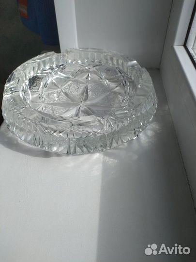 Продам хрустальную пепельницу времён СССР