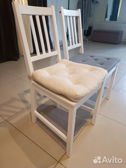 Стол и стулья IKEA