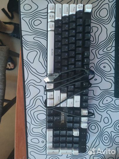 Игровая механическая клавиатура белая