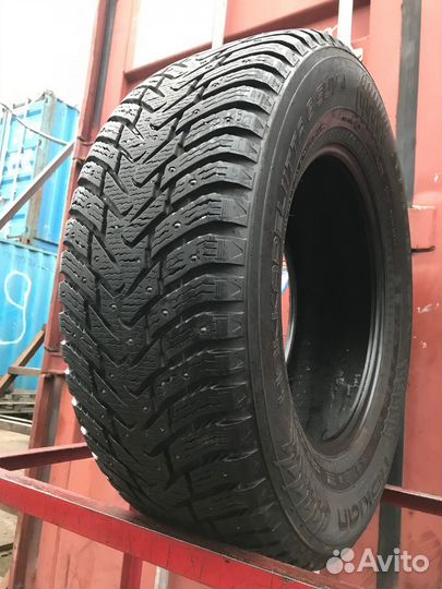 Nokian Tyres Hakkapeliitta 8 SUV 265/65 R17