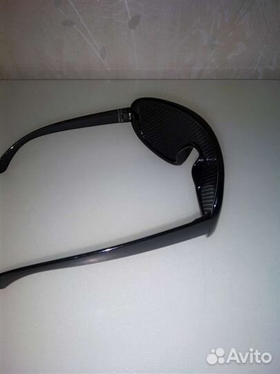 Перфорационные очки для коррекции зрения