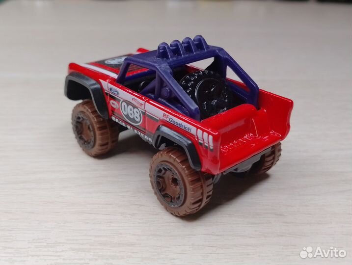 HotWheels. Ford Bronco (2021 - н.в.) красный