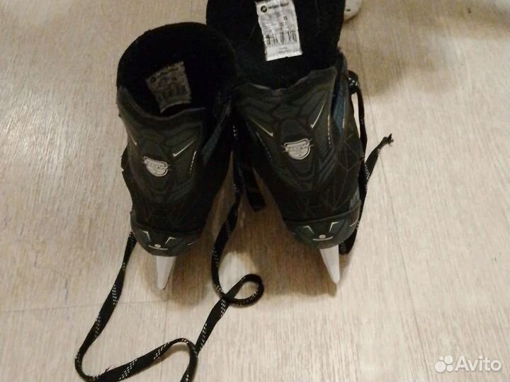 Коньки хоккейные детские