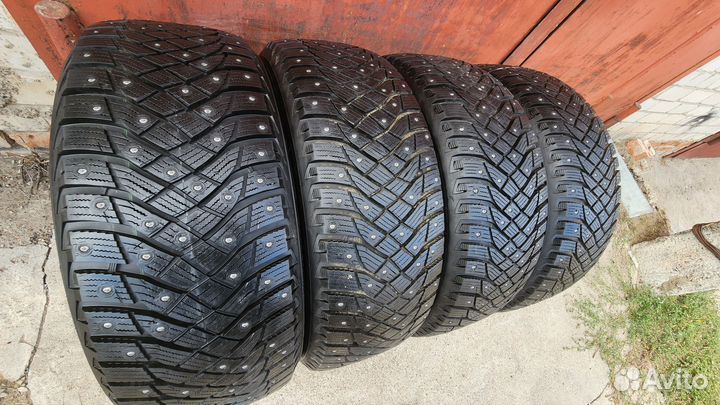 Goodyear UltraGrip Arctic 2 SUV 235/55 R19