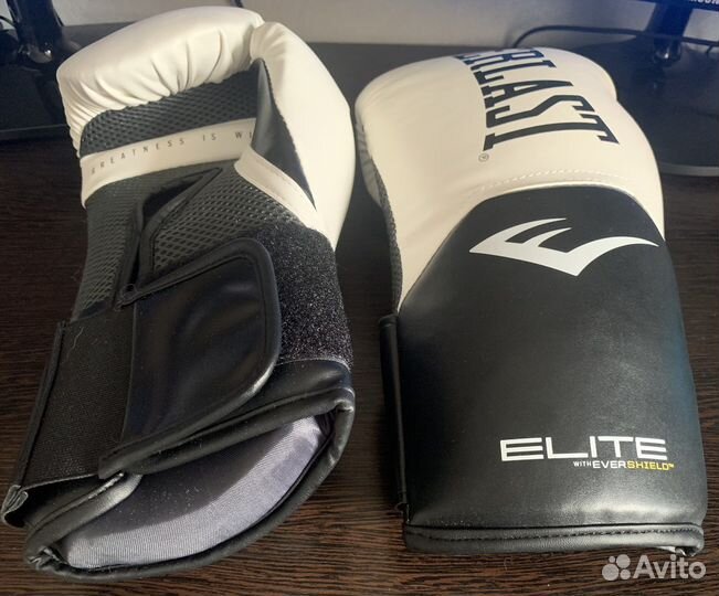 Боксерские перчатки Everlast Elite Pro Style 12 oz
