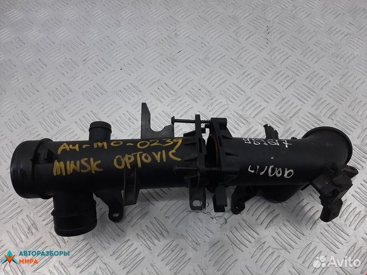 Воздуховод Volkswagen Jetta 6 2015 03C129617H