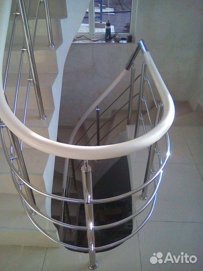 Перила из нержавеющей стали со стеклом