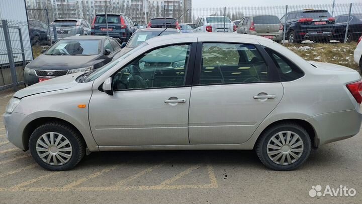 LADA Granta 1.6 AT, 2013, 101 163 км