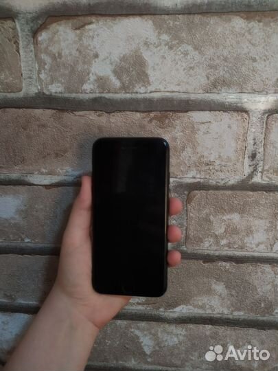 iPhone 7, 128 ГБ
