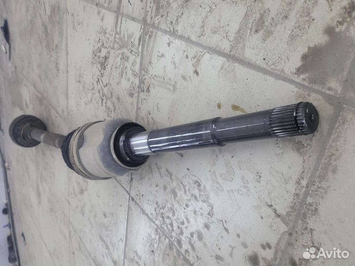 Привод передний правый Mitsubishi Outlander xl