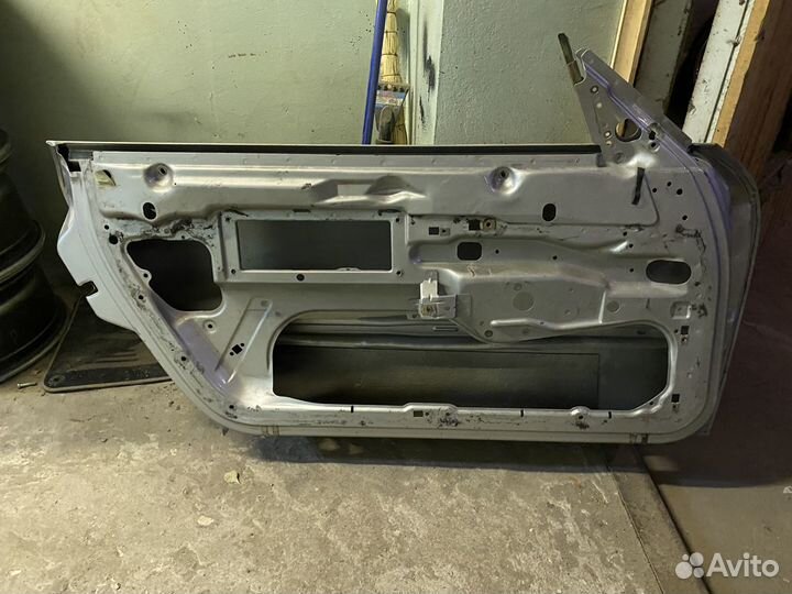 Левая Дверь на 911 996