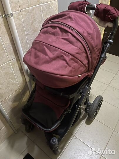 Прогулочная коляска