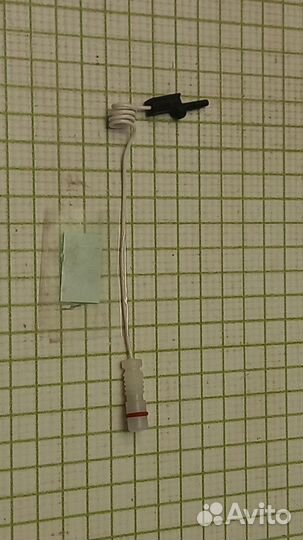 Датчик износа колодок на Mercedes Benz Sprinter