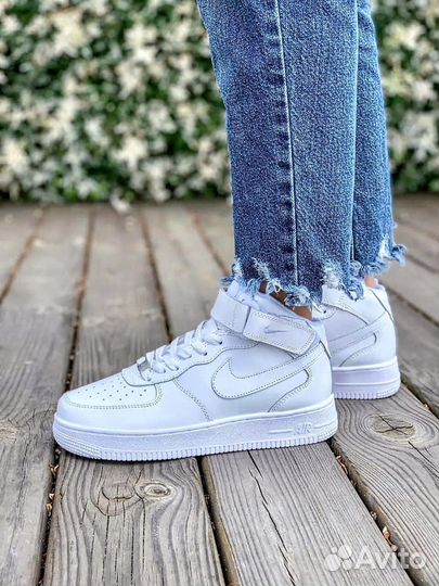 Кроссовки Зимние Женские Nike Air Force1 Mid White