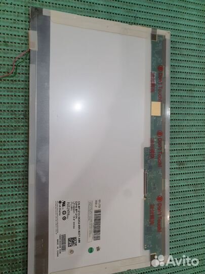 Матрица 15.6 лампа