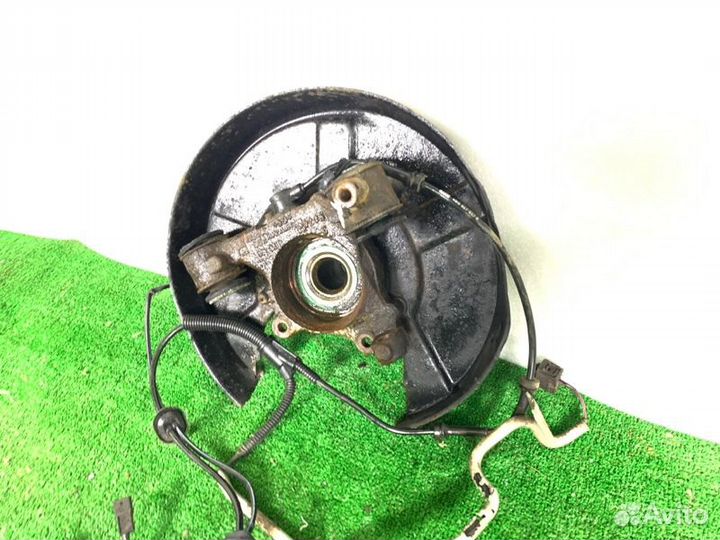 Кулак поворотный задний левый Audi A6 C5 ASN 3.0