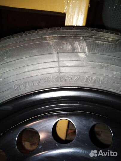 Yokohama BluEarth AE50 215/65 R17