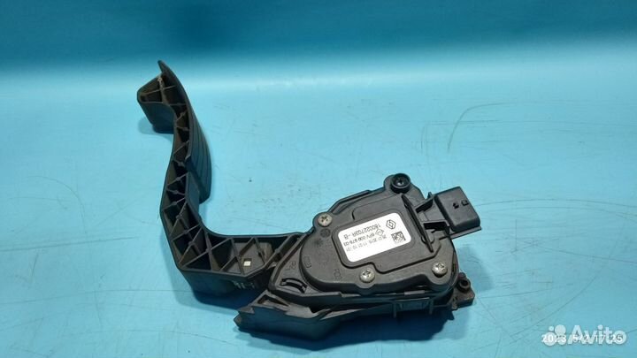 Педаль газа для Renault Logan 2