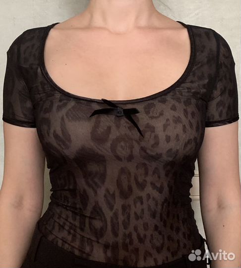 Футболка и деловая юбка