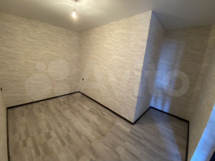 2-к. квартира, 52 м², 5/5 эт.