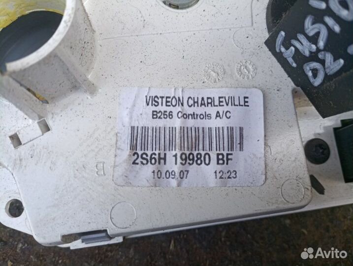 Блок управления климатической установкой Ford