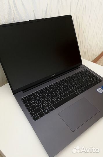 Huawei MateBook D 16 Core i5-12500H/16GB/512GB