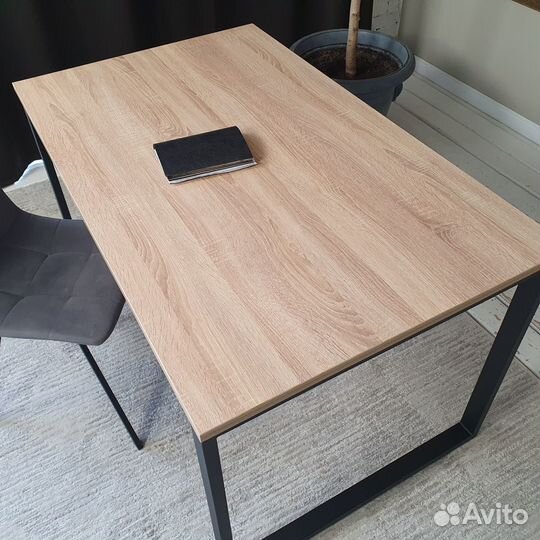 Письменный стол Лофт Дуб 130*80 см. Черные ножки