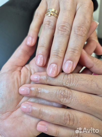 Нужна модель на маникюр