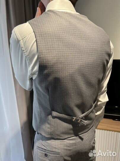 Мужской классический костюм 46