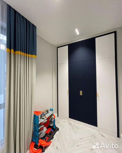 Шкаф в квартиру D 860