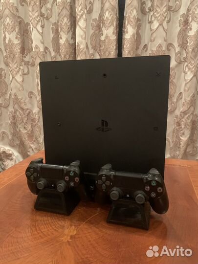 Sony PS4 pro 1tb