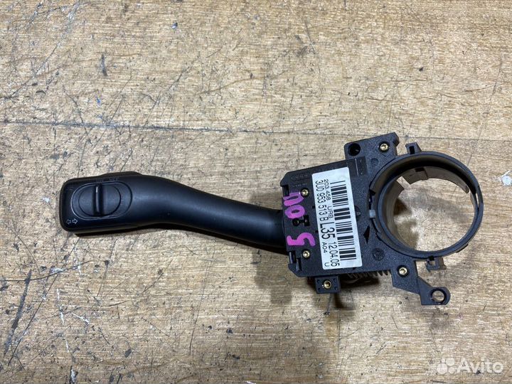 Переключатель поворотников Skoda Superb 1 Арт 500