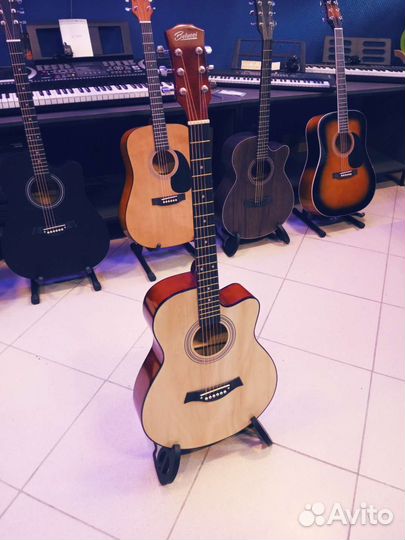 Акустическая гитара новая