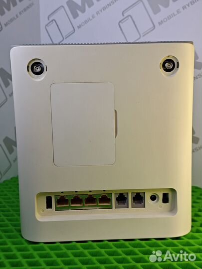 Роутер Wi-Fi Интернет-центр Yota 2