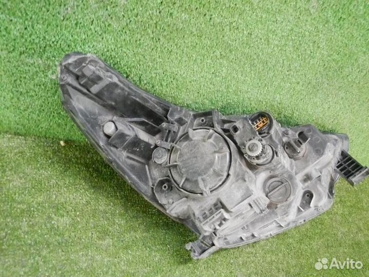 Фара левая Hyundai Solaris