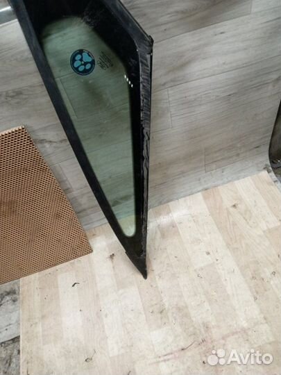 Стекло Ford Galaxy WA6 qywa 2007