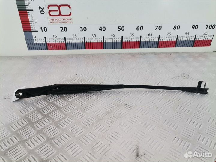 Щеткодержатель (поводок стеклоочистителя, дворник)