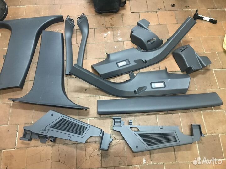 Комплект пластика в багажник BMW X3 E83