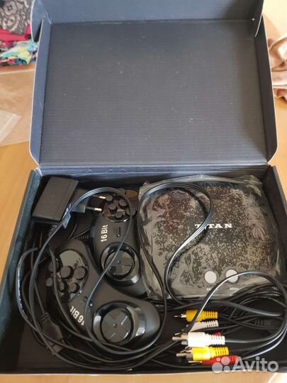 Игровая видеоприставка titan