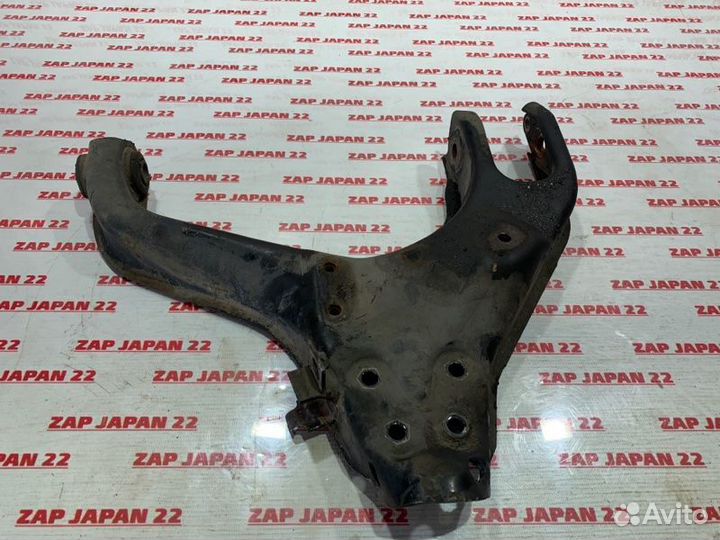 Рычаг подвески нижний передний левый Mitsubishi