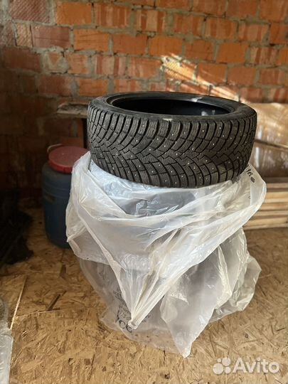Pirelli Ice Zero 2 255/45 R20 105H