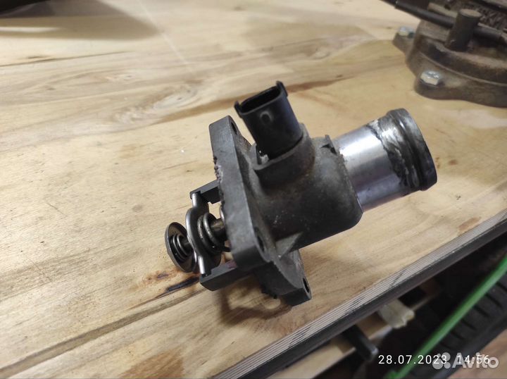 Термостат opel astra j