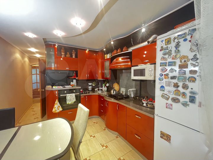 4-к. квартира, 80 м², 2/9 эт.