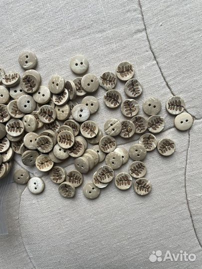 Кокосовые пуговицы