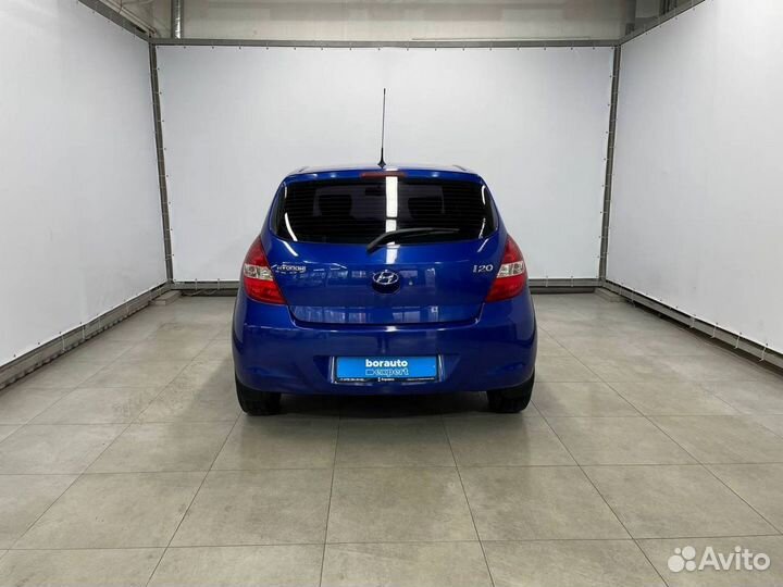 Hyundai i20, 2010